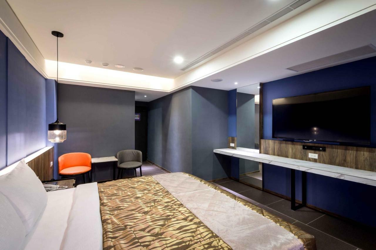 OUGE Motel - Fengshan Kaohsiung Exterior foto